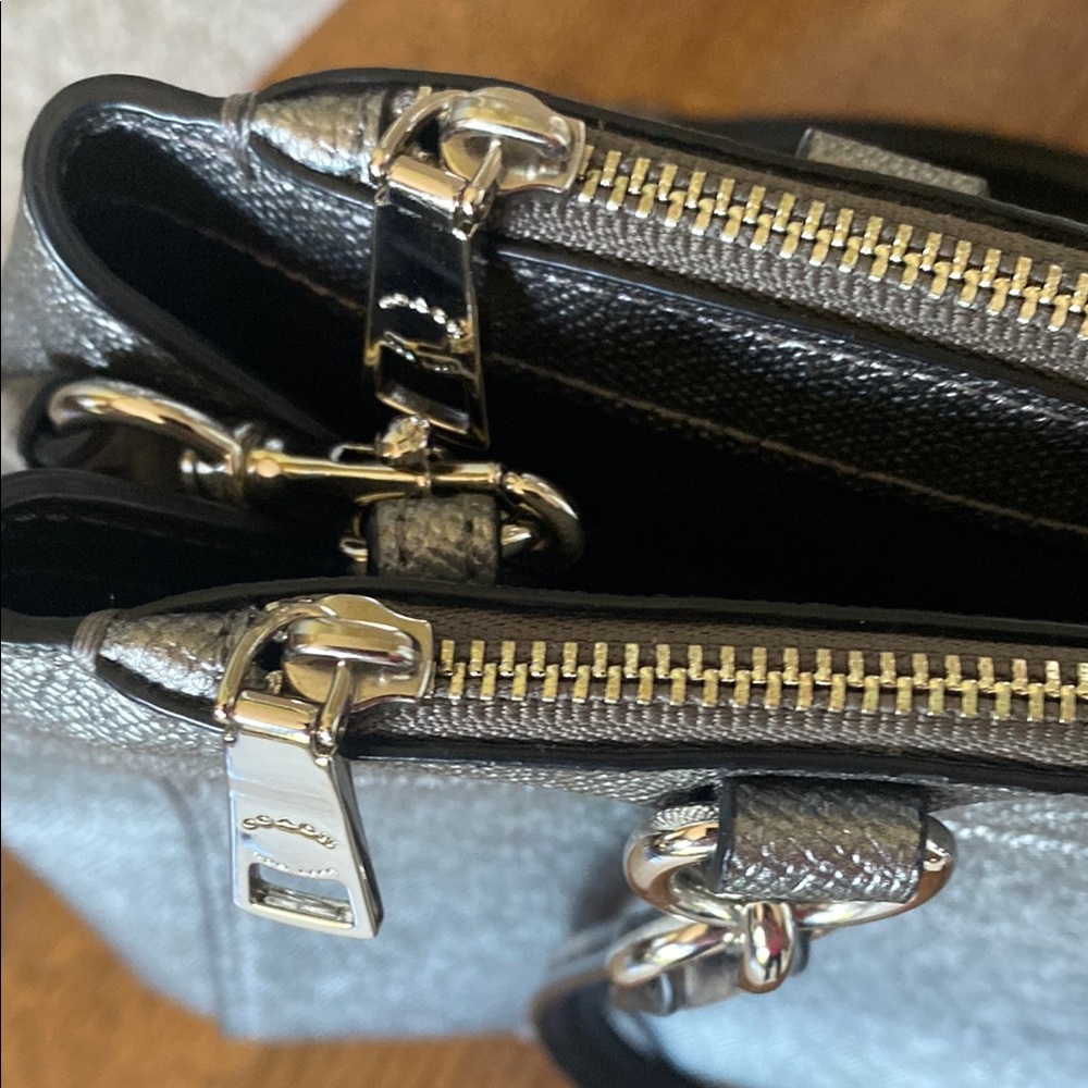 COACH Brooke Silver Snake Print Leather Handbag / Crossbody - Picture 11 of 15